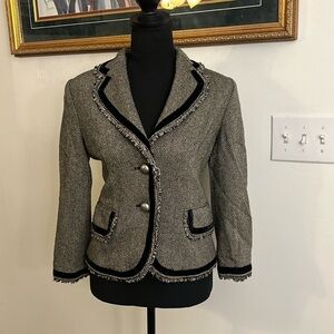 Banana Republic Fully Lined Wool Blazer with Faux Pockets with Trim, Sz. 4.